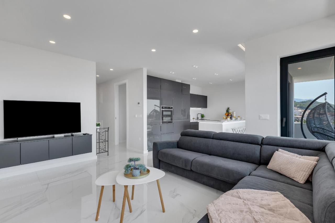 Luxury Seaview Apartment Dzenan Makarska Exterior photo